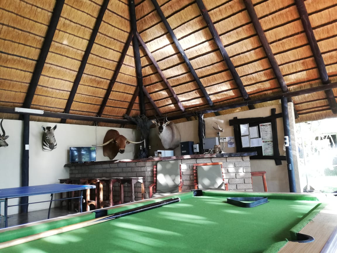 Pool & Tennis Table